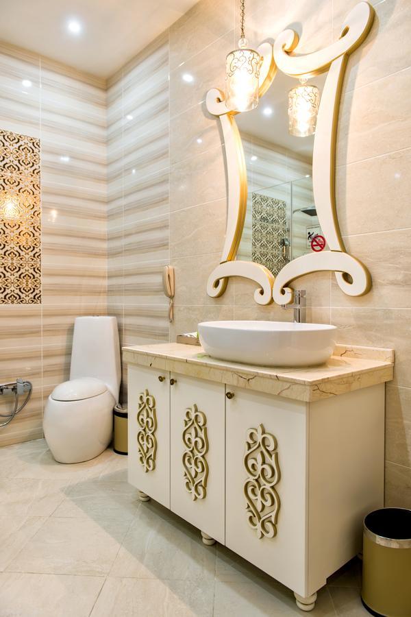 Megapolis Hotel Shymkent Bagian luar foto