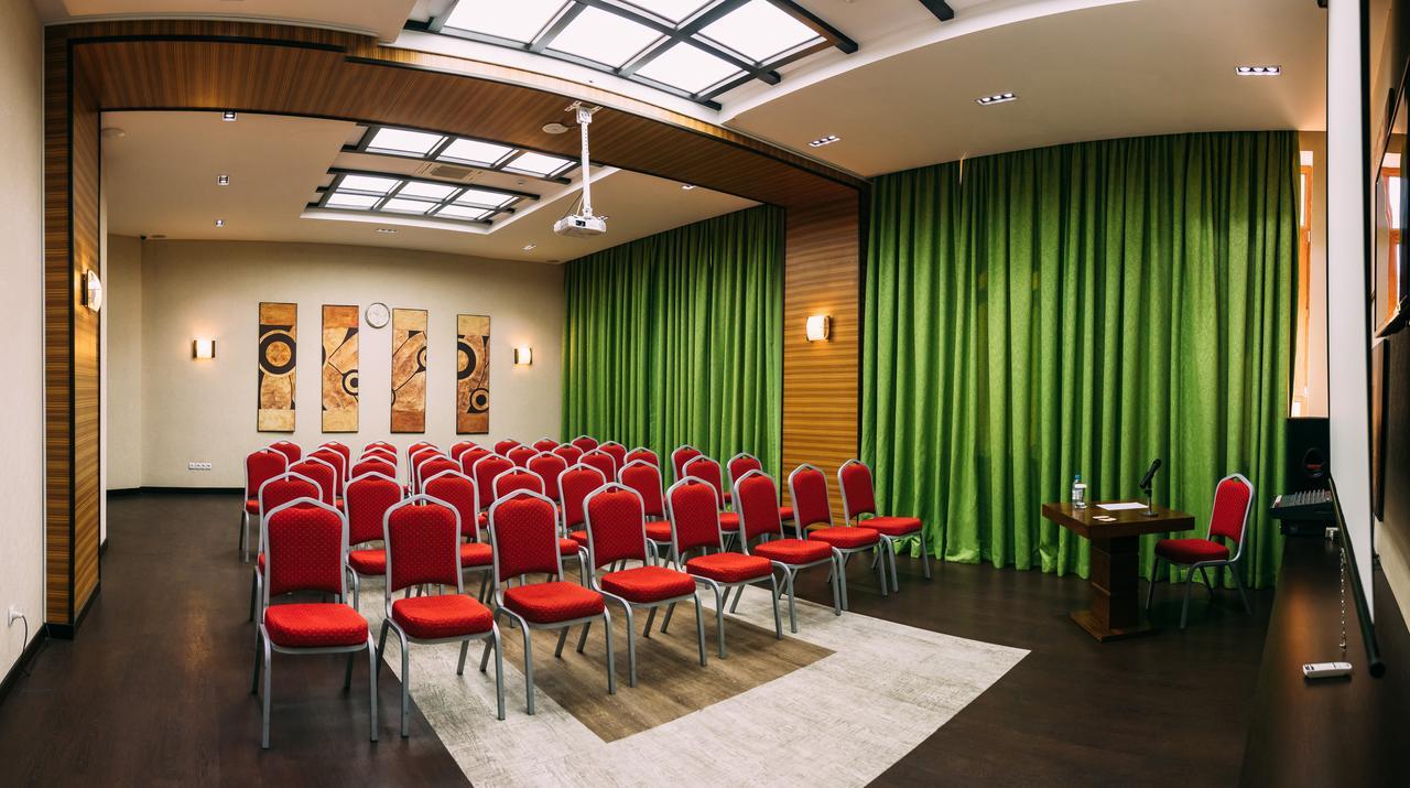 Megapolis Hotel Shymkent Bagian luar foto