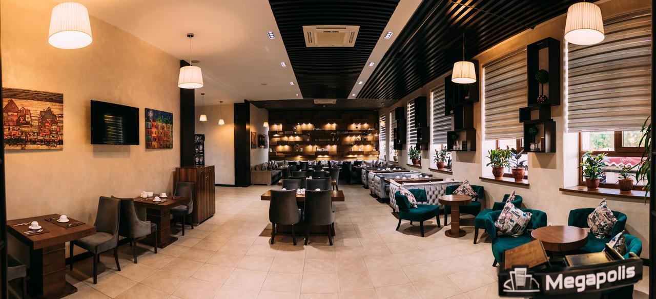 Megapolis Hotel Shymkent Bagian luar foto