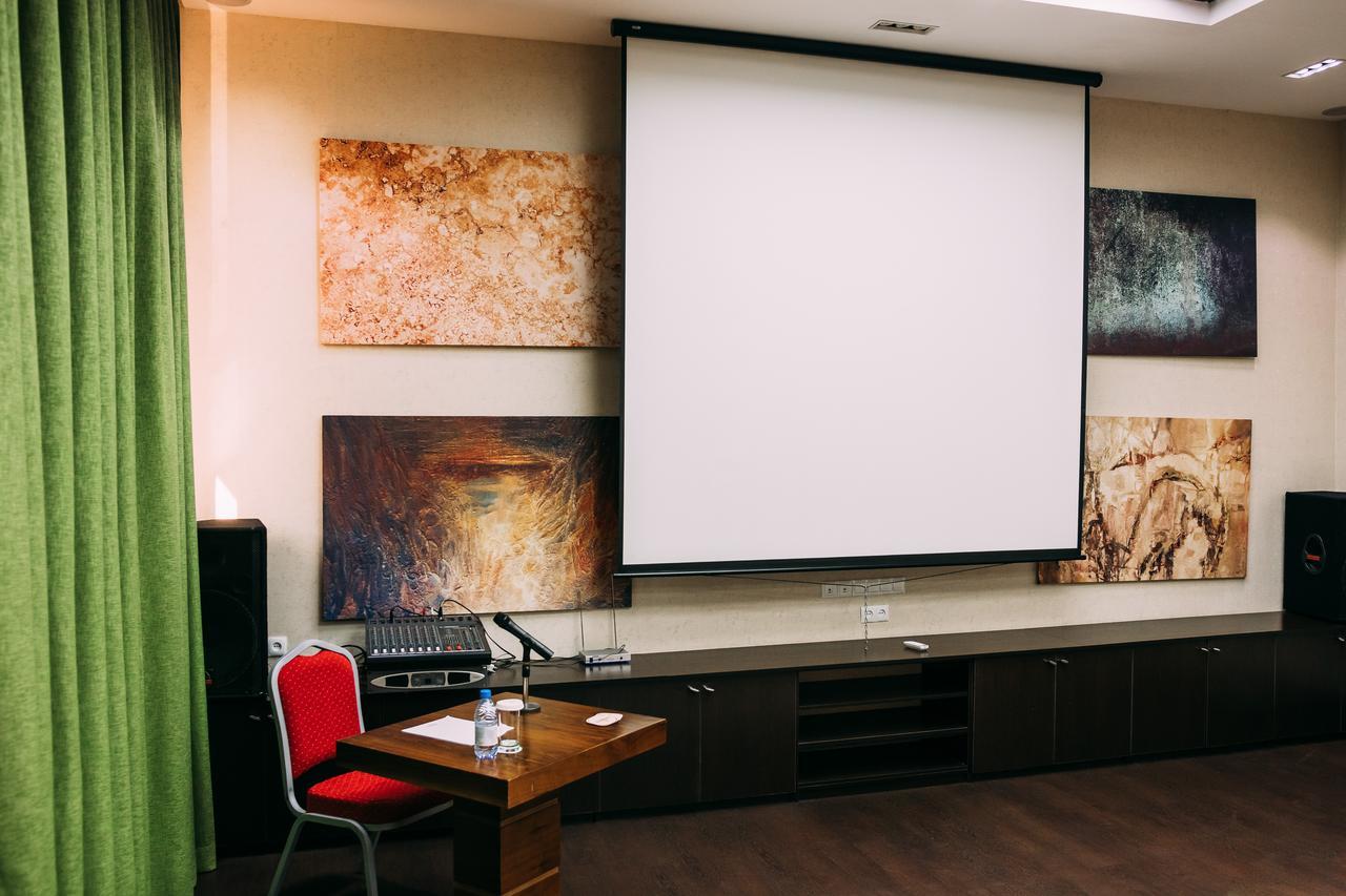 Megapolis Hotel Shymkent Bagian luar foto